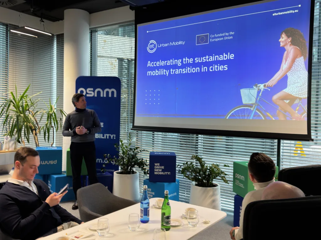 Polska wyprzedziła 9 krajów UE w udziale BEV. PSNM prezentuje dane za 2025 rok - IMG 3105 2