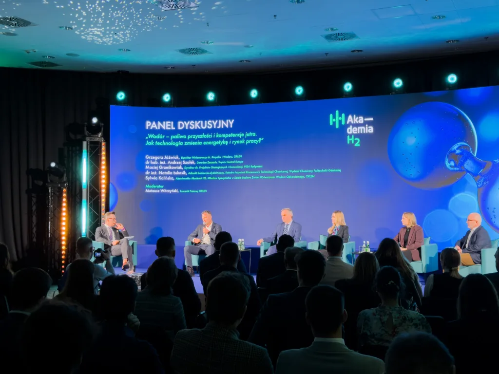 Ciąg dalszy rozwoju wodoru w Polsce. ORLEN zainaugurował 4. edycję Akademii H2 ORLEN