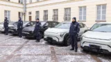 Modele Kia EV3 we flocie warszawskiej policji 1