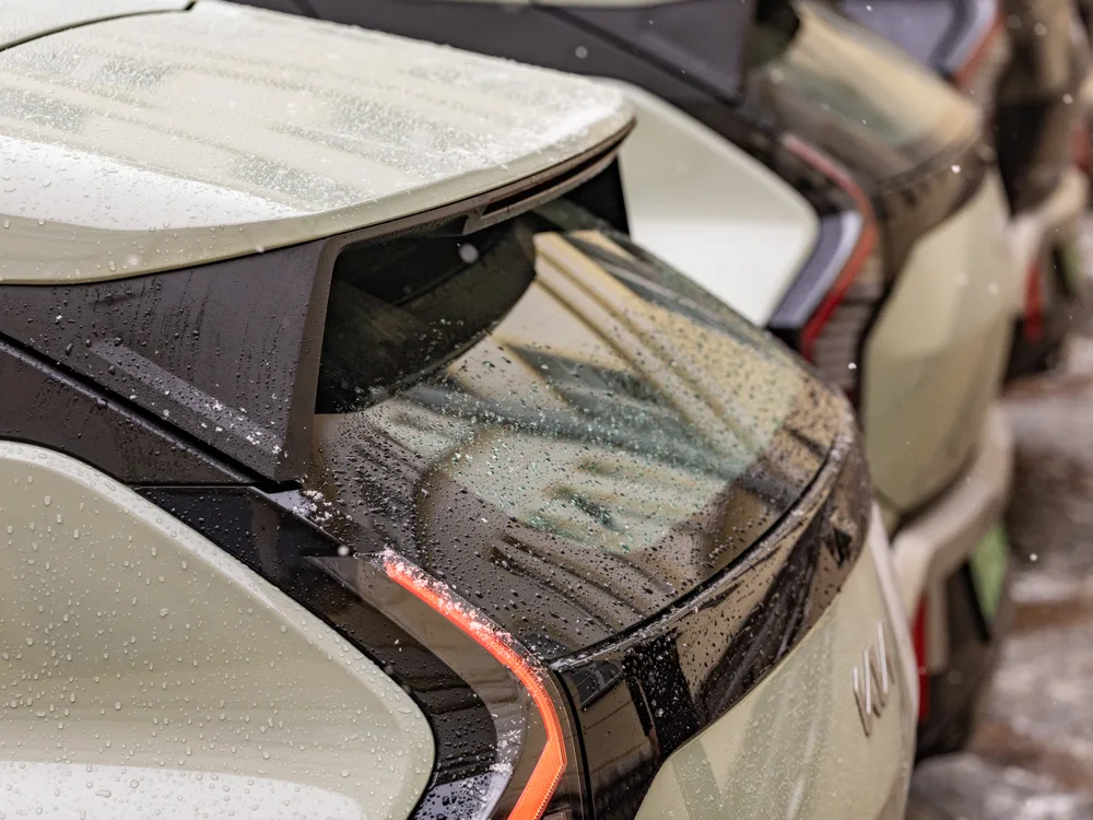 Modele Kia EV3 we flocie warszawskiej policji, czyli przesiadka za 1,3 mln złotych - Modele Kia EV3 we flocie warszawskiej policji 4