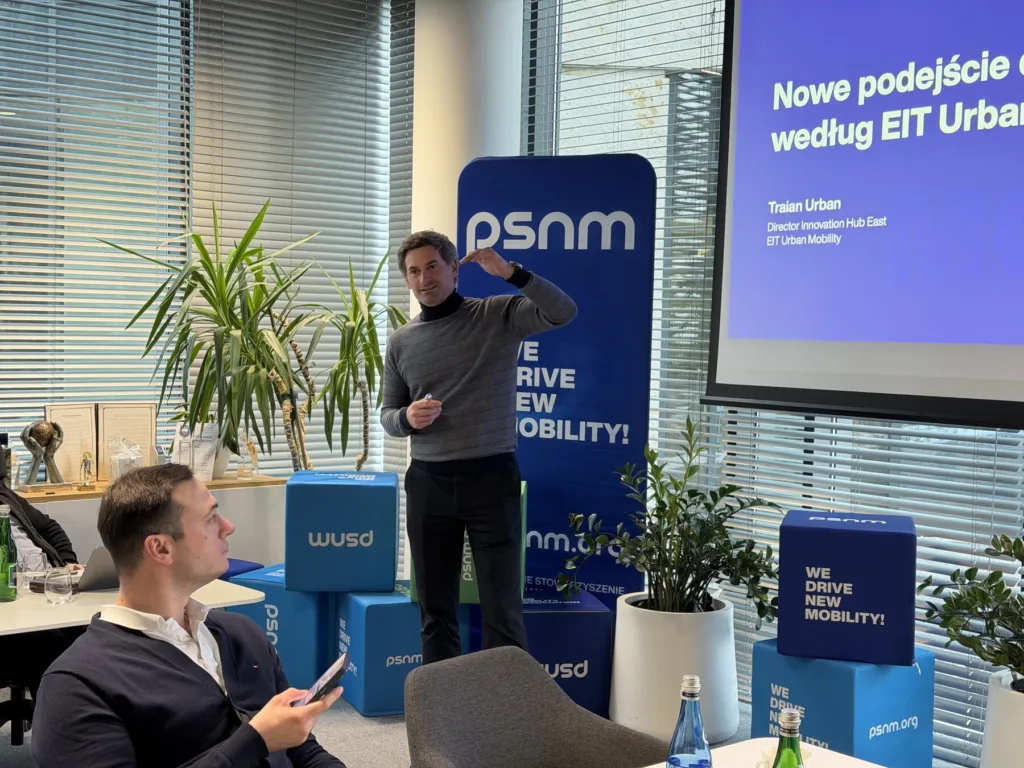 Transformacja „szyta na miarę”. Integracyjne miasta z przyszłością Transformacja „szyta na miarę”. Integracyjne miasta z przyszłością - Transformacja musi byc „szyta na miare 1 traian urban