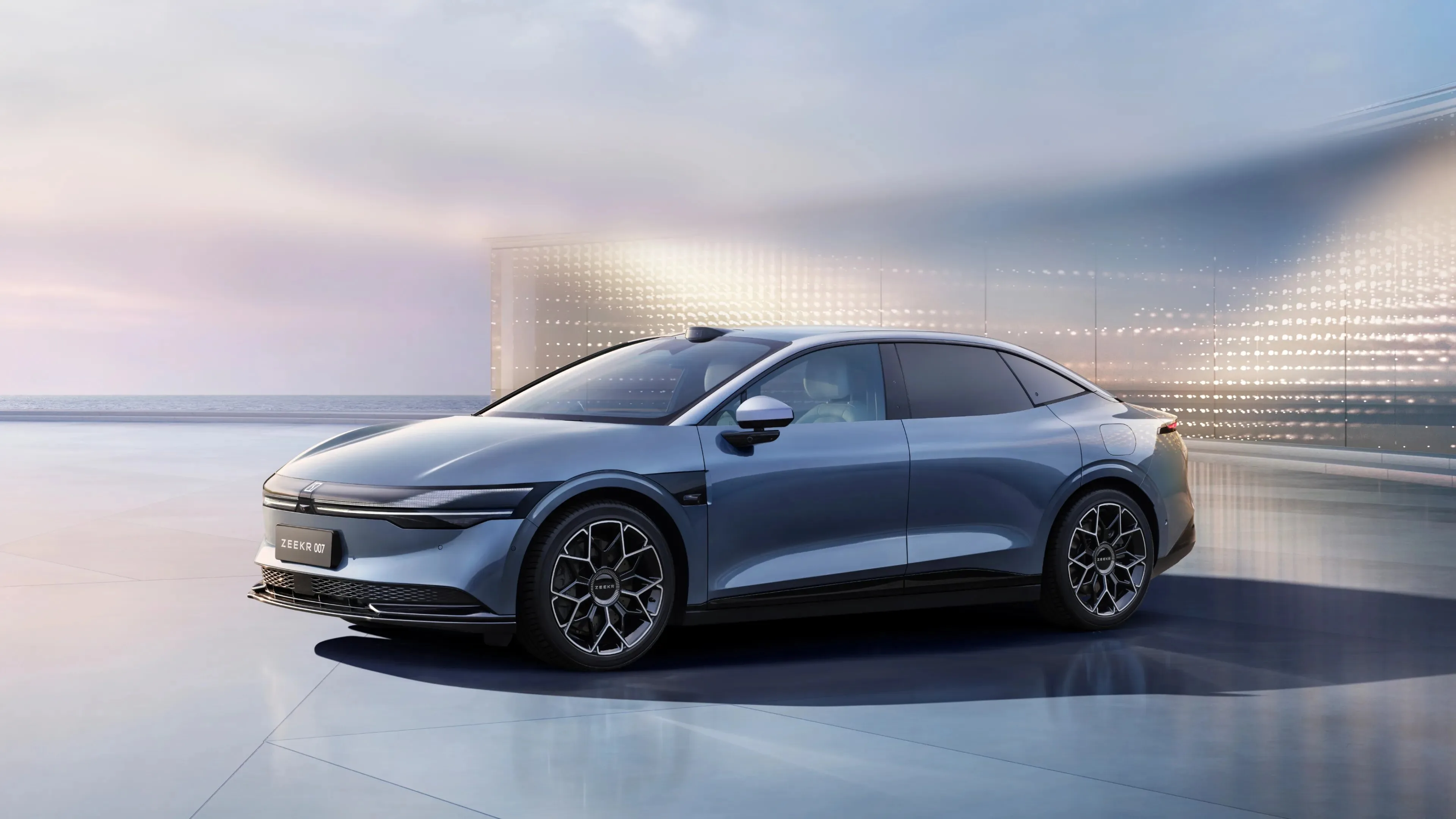 Wielki test 2 fot Zeekr 007 wygrywa