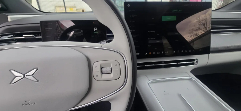 Wojsko Polskie blokuje pojazdy. Chcesz wjechać na bazę chińskim autem? Już nie ma takiej możliwości Wojsko Polskie blokuje pojazdy. Chcesz wjechać na bazę chińskim autem? Już nie ma takiej możliwości - Wojsko Polskie blokuje chinskie pojazdy 5