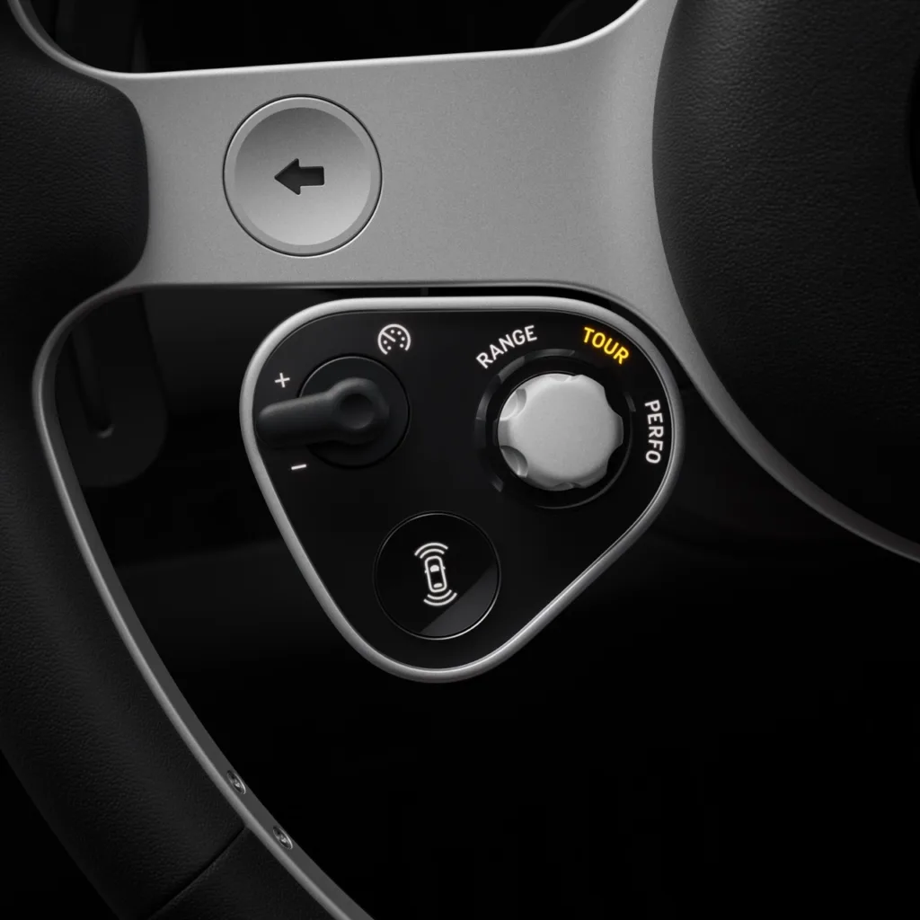 Nadjeżdża pierwsze, elektryczne Ferrari. Luce – dziedzictwo z mocą 1000 KM? Nadjeżdża pierwsze, elektryczne Ferrari. Luce – dziedzictwo z mocą 1000 KM? - ferrari luce 6