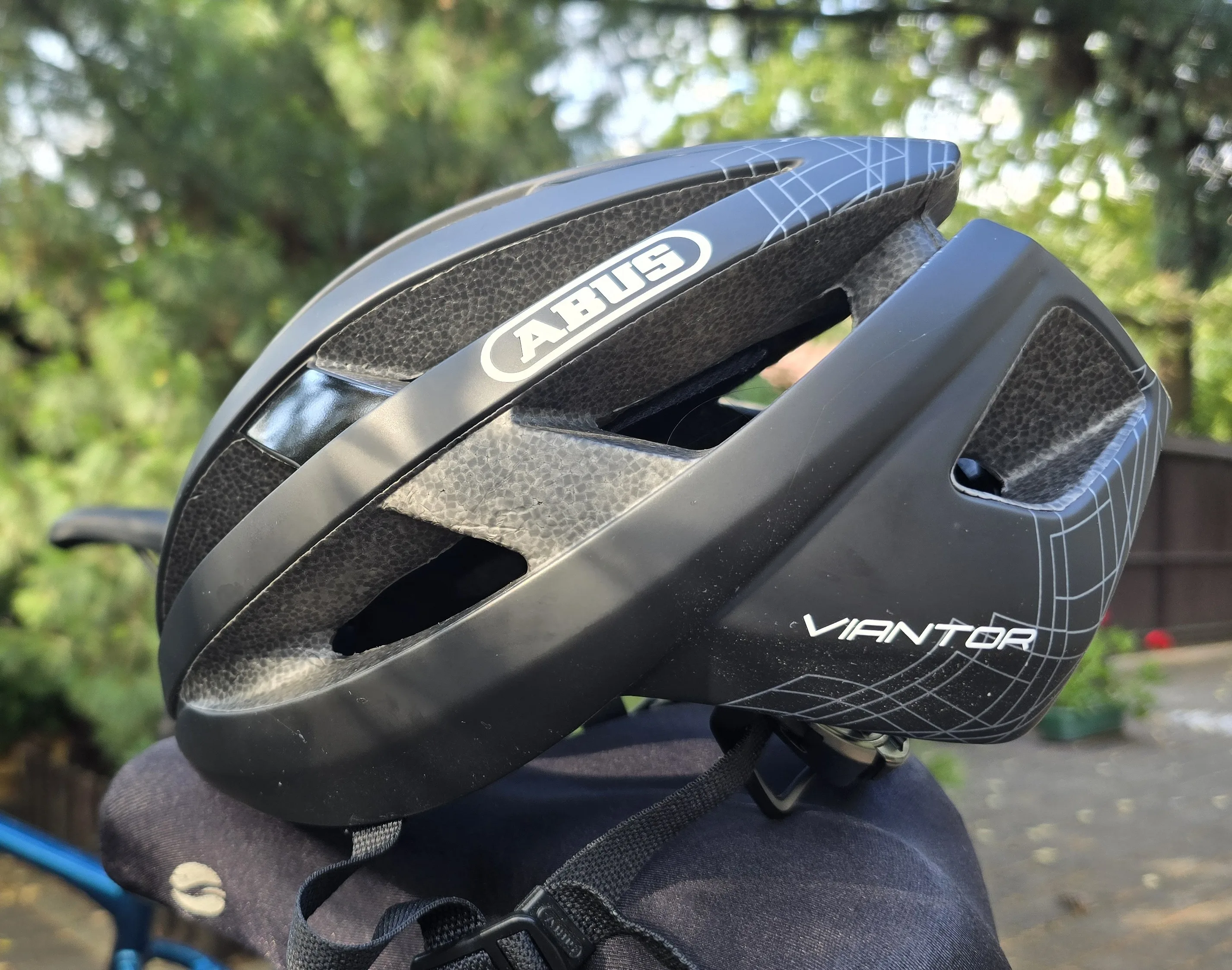 Dziecięce kaski pod lupą ADAC 1