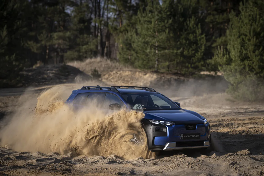 Subaru E-Outback: Legenda dla nielicznych - E Outback Blu offroad Image 007
