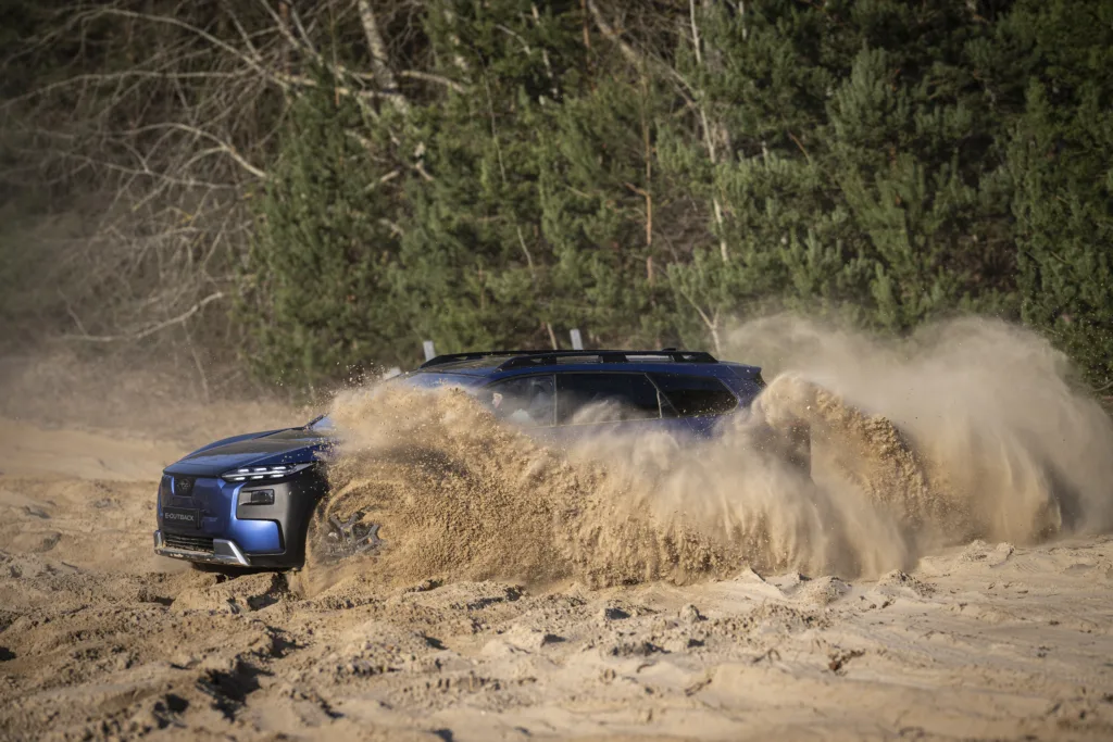 Subaru E-Outback: Legenda dla nielicznych - E Outback Blu offroad Image 011