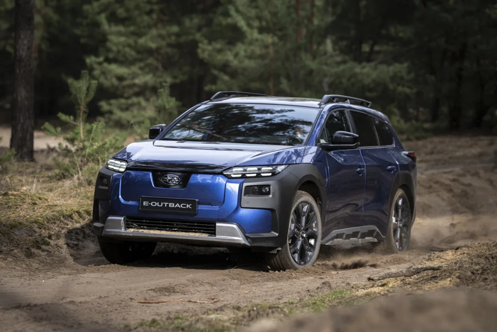 Subaru E-Outback: Legenda dla nielicznych - E Outback Blu offroad Image 025