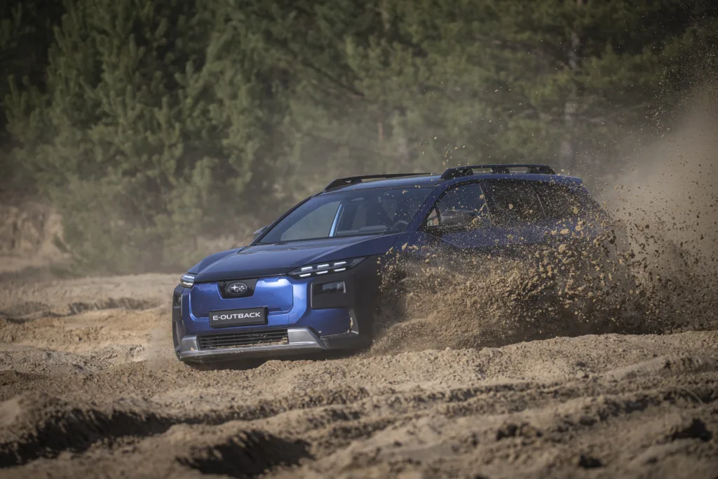 Subaru E-Outback: Legenda dla nielicznych - E Outback Blu offroad Image 042