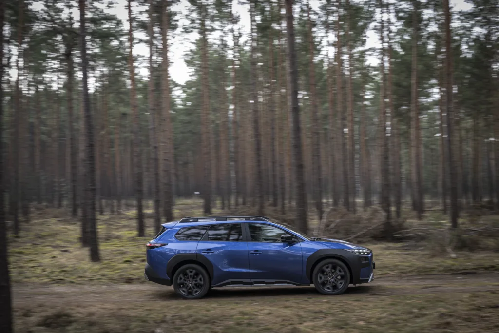 Subaru E-Outback: Legenda dla nielicznych - E Outback Blu offroad Image 051