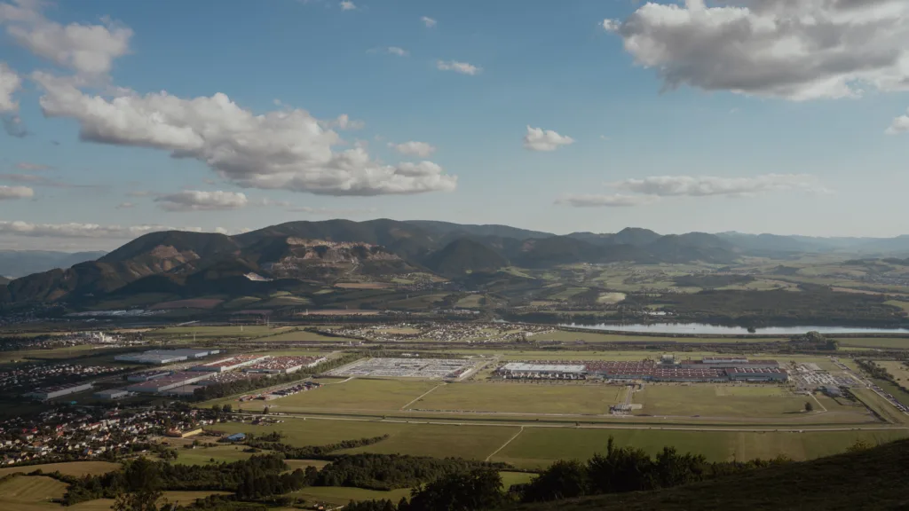 Kia uruchamia produkcję EV2. 100 tys. egzemplarzy modelu wyjedzie z fabryki w 2027 roku Kia uruchamia produkcję EV2. 100 tys. egzemplarzy modelu wyjedzie z fabryki w 2027 roku - Kia EV2 w Zylinie ruszyla masowa produkcja 5