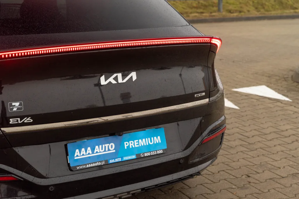 Kia EV6 – używany elektryk miesiąca. Wybór eksperta AAA Auto - Kia EV6 – uzywany elektryk miesiaca 4