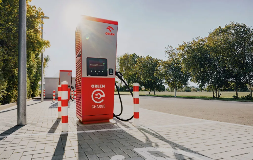 ORLEN przyspiesza z ładowarkami. 160 punktów ORLEN Charge powstanie w Niemczech - ORLEN przyspiesza z ladowarkami 2