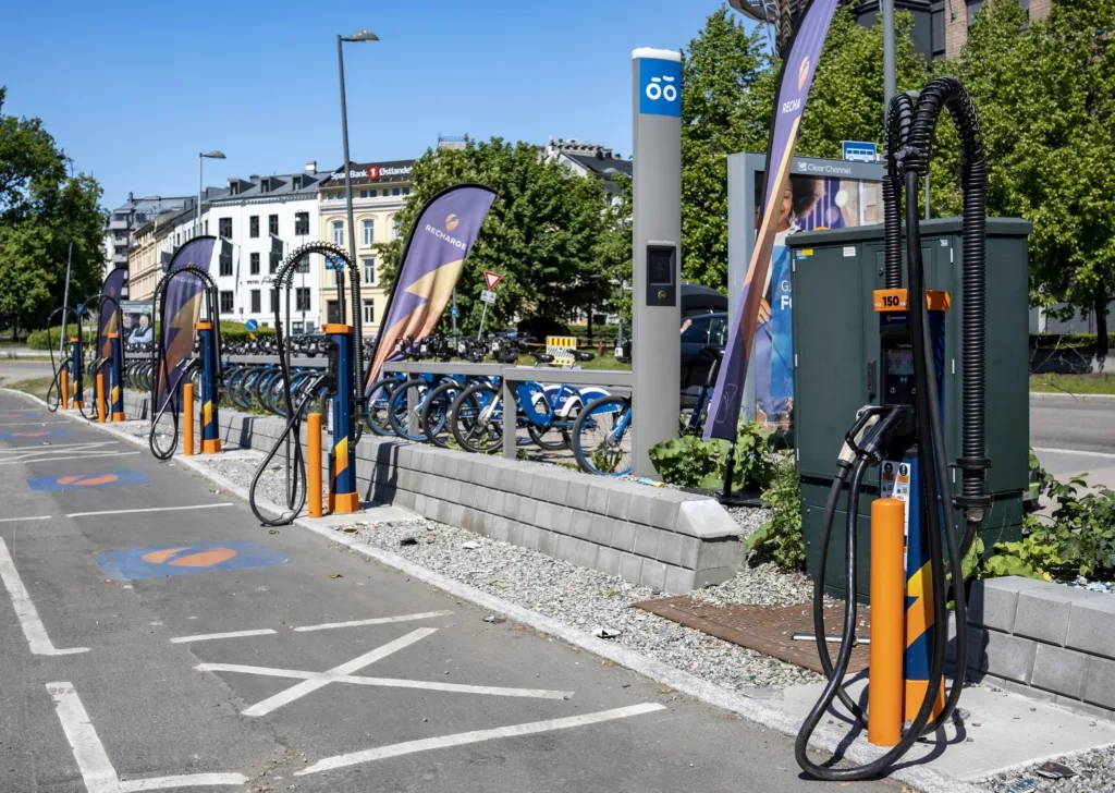 Tesla wraca do gry. Mocne odbicie w Norwegii. We Francji wzrost rejestracji o 55% - Oslo 2 0042