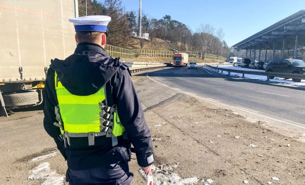 Koniec placu manewrowego? Rewolucja w egzaminach na prawo jazdy coraz bliżej - Prawo jazdy fot. Lubuska policja 4