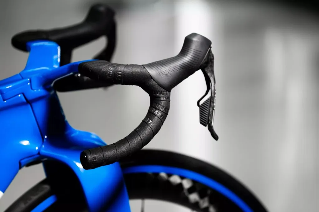 Rower Bugatti w cenie Toyoty. Ile za Factor One? 87 tys. złotych! Rower Bugatti w cenie Toyoty. Ile za Factor One? 87 tys. złotych! - Rower Bugatti drozszy niz Toyota 3