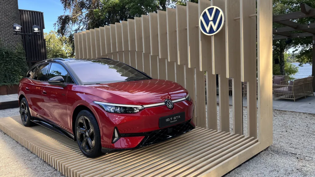 Volkswagen pod presją. Spadek zysków i redukcja 50 tys. pracowników - Volkswagen pod presja 3