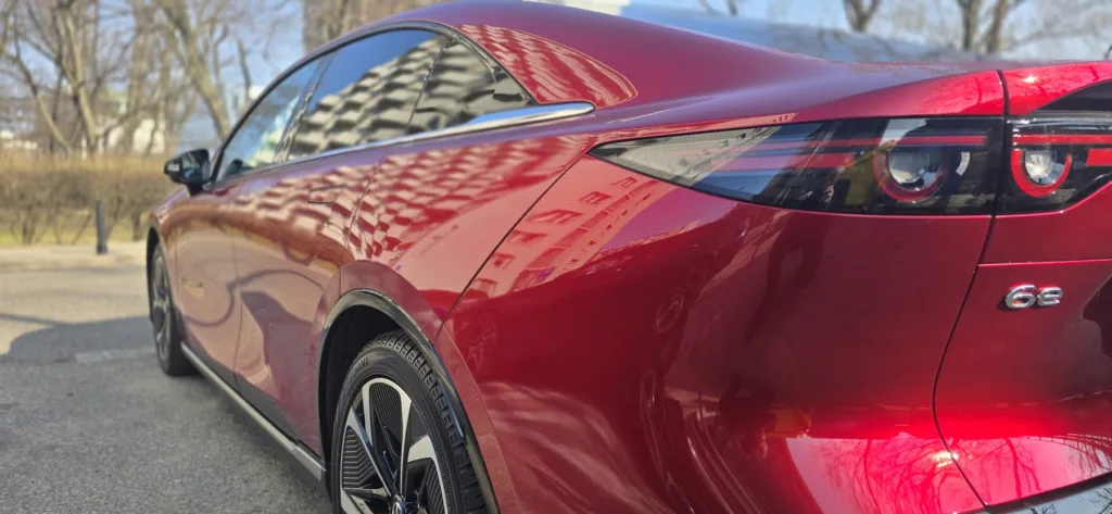 Więcej aut elektrycznych, to mniejsze spalanie ropy. O 2,3 mln baryłek. Dziennie! - Wiecej aut elektrycznych 2