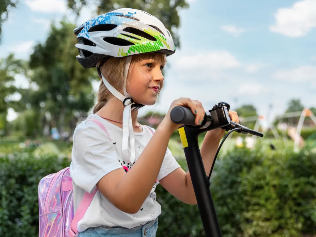 Dziecięce kaski pod lupą ADAC. Najtańszy za 15 euro okazał się ..najlepszy. Dobrych nie było! - hulajnogi kaski prawo