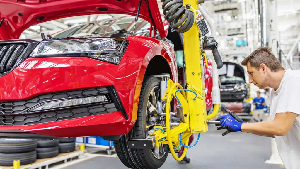 Skoda z rekordowym rokiem . Elroq znalazł u nas 1300 właścicieli - skoda rekordowo 44