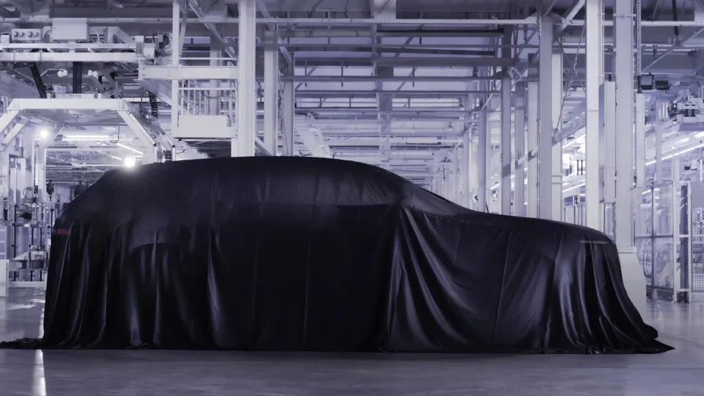 Bentley na akumulatorze zadebiutuje jeszcze w tym roku. 800 KM w topowej wersji? - Bentley 4