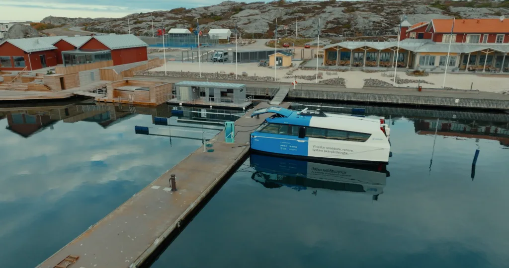 Candela P-12: Elektryczna fala uderza w norweskie fiordy. - Candela P 12 Elektryczna fala uderza w norweskie fiordy 5