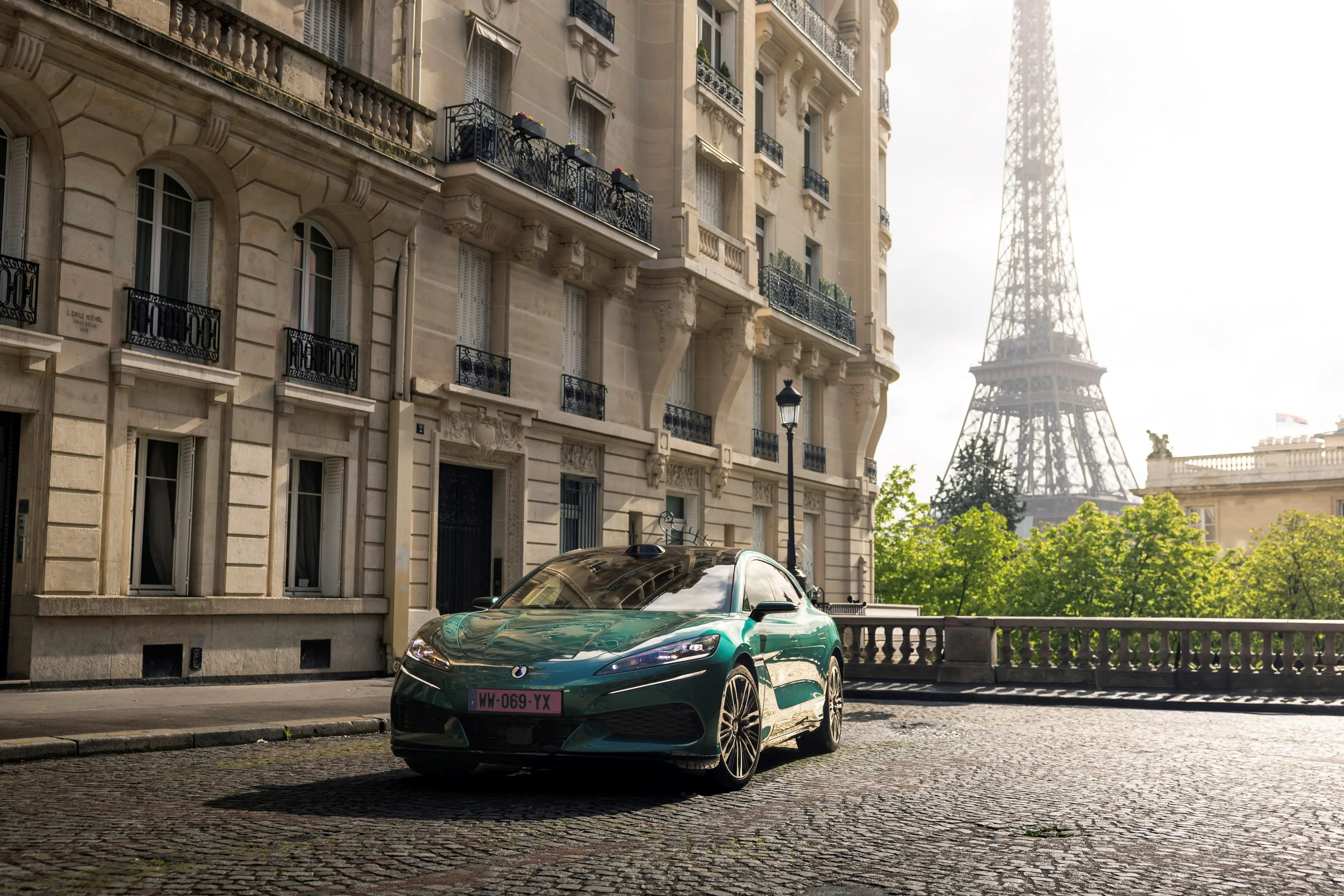 Denza wjeżdża do Europy z rozmachem 1 Z9GT