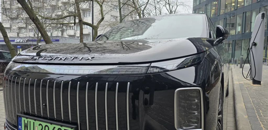 Exlantix ES i ET w Polsce. Tanio nie jest. Start od 330 tys. zł! - Exlantix 1