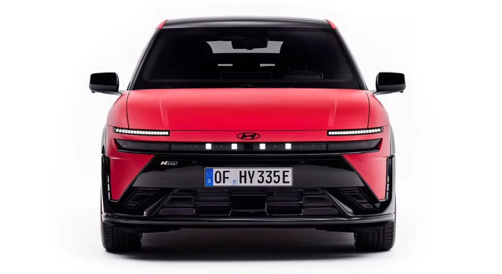 Hyundai Ioniq 3. Relatywnie tani (?) model „międzysegmentowy” zaprezentowany - Hyundai Ioniq 3 4