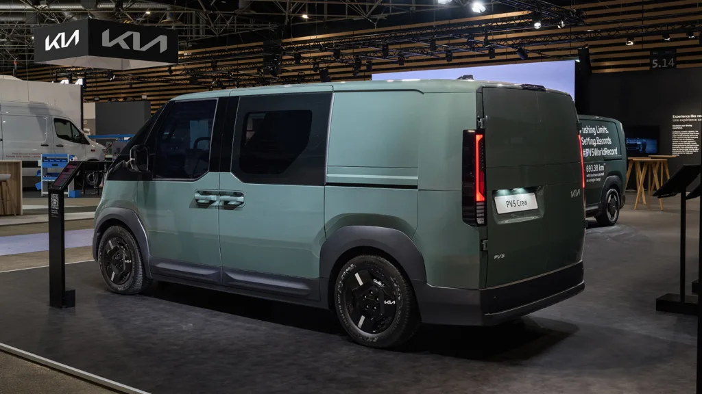 Kia PV5 Brygadówka: Nowa wersja „do wszystkiego” - Kia PV5 Brygadowka 1