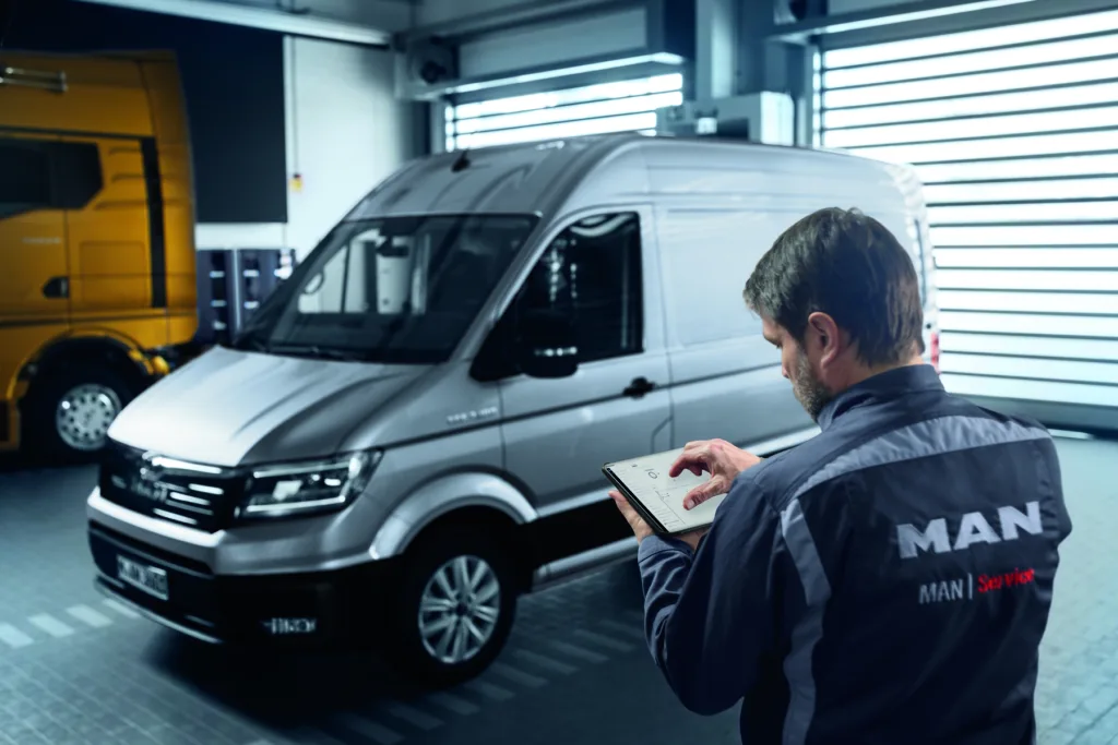 Strona główna - MAN zainwestuje w serwis 300 mln euro 1