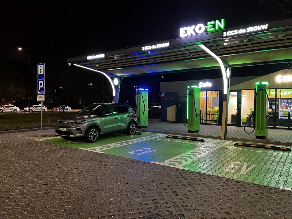 ORLEN Charge z promocją, na Superchargerach drożej. Poniżej 2 zł w sieci Tauron i Ekoen! - ORLEN Charge z duza promocja ranking cen kwiecien 3