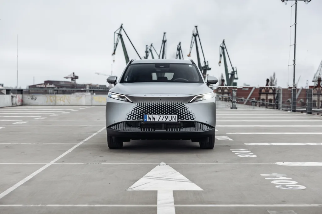 Omoda 7 Super Hybrid – chiński SUV plug-in, który przekonuje ceną Omoda 7 Super Hybrid – chiński SUV plug-in, który przekonuje ceną - Omoda 7 027 1