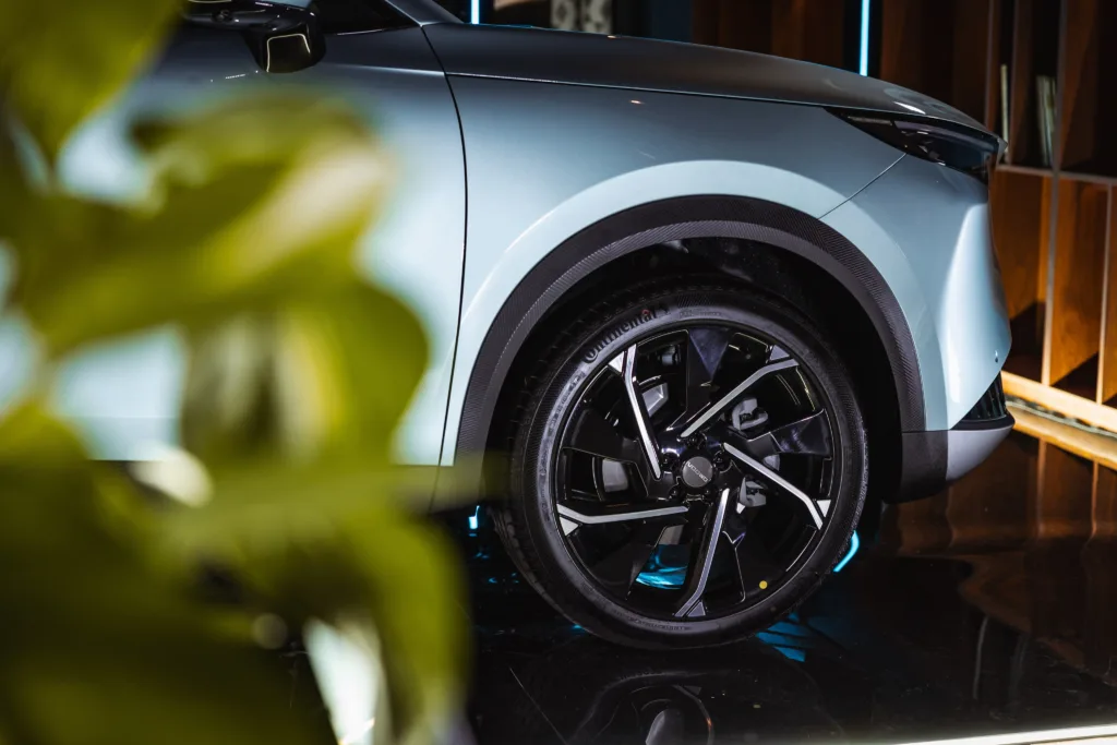 Omoda 7 Super Hybrid – chiński SUV plug-in, który przekonuje ceną Omoda 7 Super Hybrid – chiński SUV plug-in, który przekonuje ceną - Omoda 7 064 1