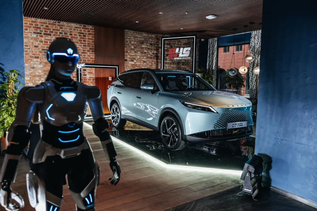 Omoda 7 Super Hybrid – chiński SUV plug-in, który przekonuje ceną Omoda 7 Super Hybrid – chiński SUV plug-in, który przekonuje ceną - Omoda 7 074 1