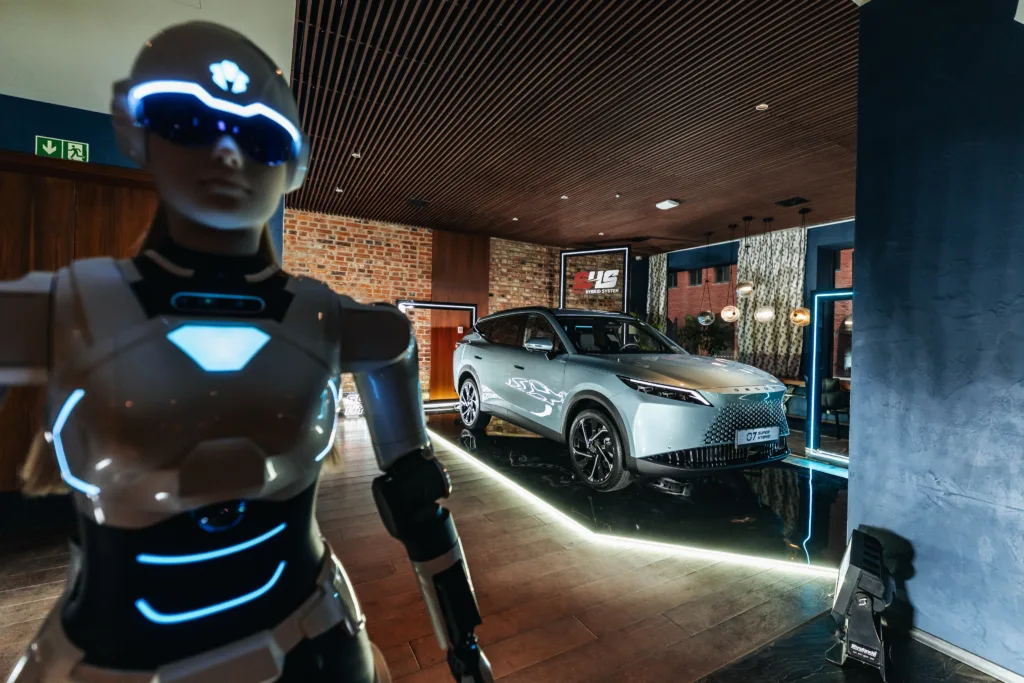 Omoda 7 Super Hybrid – chiński SUV plug-in, który przekonuje ceną Omoda 7 Super Hybrid – chiński SUV plug-in, który przekonuje ceną - Omoda 7 085 1