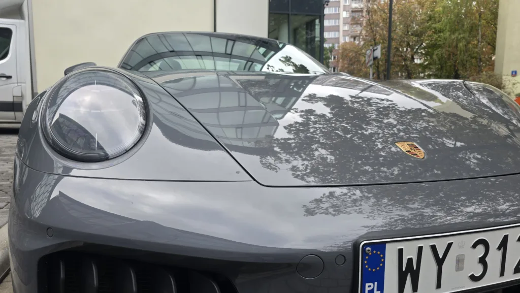 Porsche sprzedaje mniej. BEV-y lekko wyhamowały. Cayenne przejmie rolę lidera? Porsche sprzedaje mniej. BEV-y lekko wyhamowały. Cayenne przejmie rolę lidera? - Porsche sprzedaje mniej 4