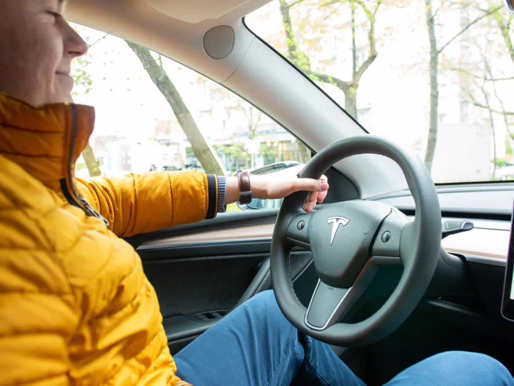 Testosteron buzuje, czyli agresja na drodze. Straszenie mandatami nie zawsze skuteczne! - Psychologiczny mechanizm czyli agresja na drodze 2