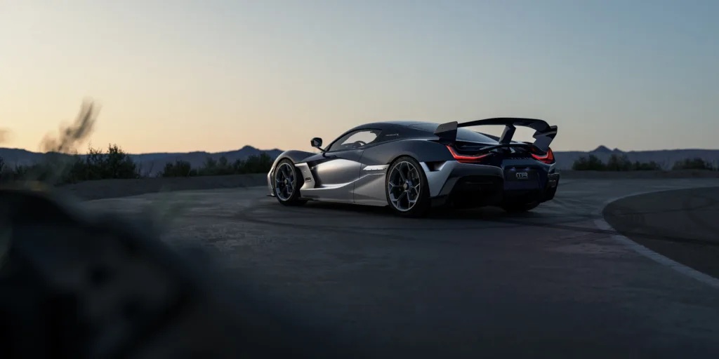 Chorwacki impuls dla bawarskiej limuzyny i7. Rimac napędza nową erę BMW Chorwacki impuls dla bawarskiej limuzyny i7. Rimac napędza nową erę BMW - Rimac napedza nowa ere BMW 1