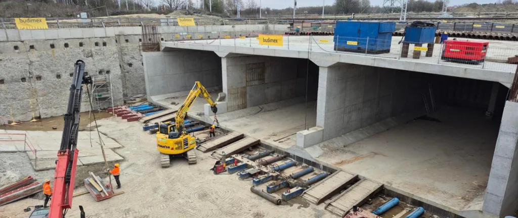 5,5 tys. ton przeciskane pod torami w Oświęcimiu i modernizacja S8 w Warszawie - S8 i budowa obwodnicy Oswiecimia 3