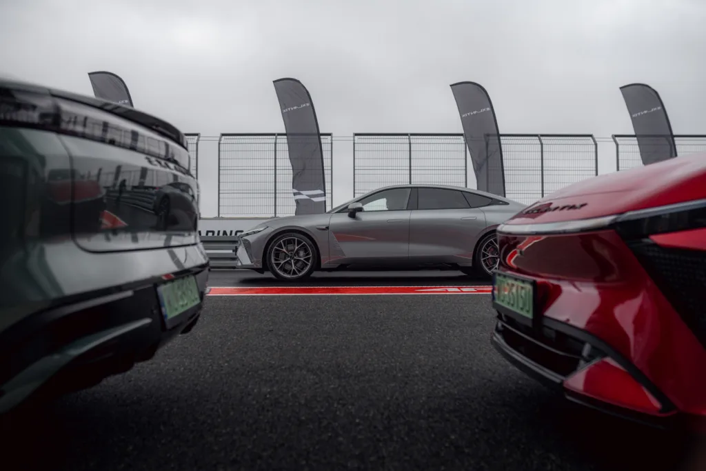 Exlantix ES i ET w Polsce. Tanio nie jest. Start od 330 tys. zł! - SKR04958 2