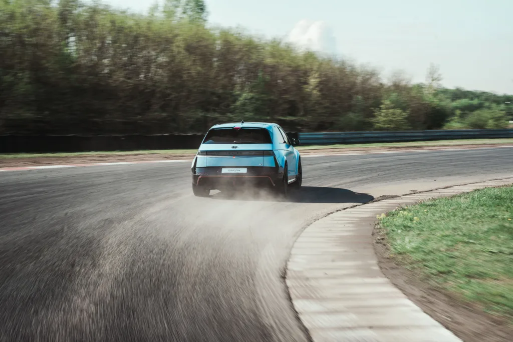 Hałas uciszył Tor Poznań. Cios dla wyścigów i motorsportu. Będzie skarga Hałas uciszył Tor Poznań. Cios dla wyścigów i motorsportu. Będzie skarga - Tor Poznan 2