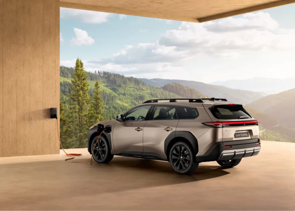 Toyota bZ7: Chińska technologia, japońska marka i… 3 tysiące zamówień w godzinę Toyota bZ7: Chińska technologia, japońska marka i… 3 tysiące zamówień w godzinę - Toyota bZ4X Touring 22