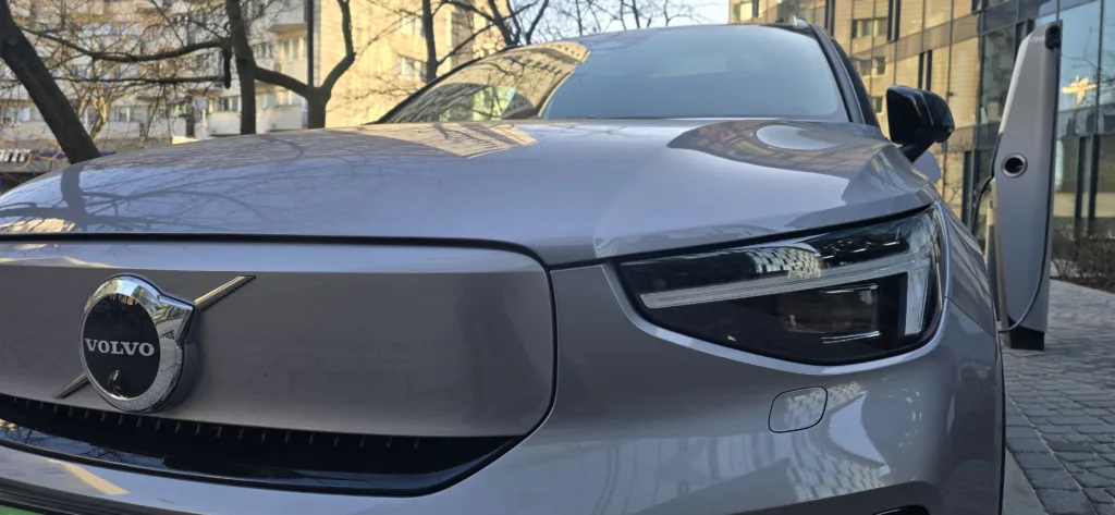 Używane auta elektryczne wracają do łask. Co można kupić za 10 i 150 tys. złotych? - Uzywane auta elektryczne szturmuja rynek 2