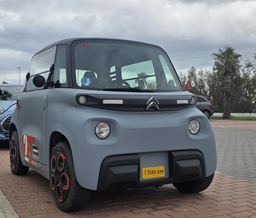 Używane auta elektryczne wracają do łask. Co można kupić za 10 i 150 tys. złotych? - Uzywane auta elektryczne szturmuja rynek 33