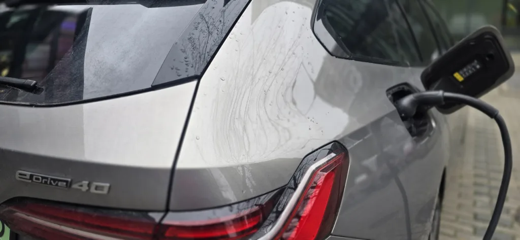 Używane auta elektryczne wracają do łask. Co można kupić za 10 i 150 tys. złotych? - Uzywane auta elektryczne szturmuja rynek 55