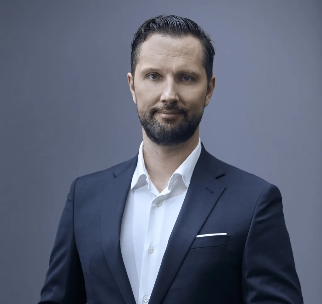 XPENG: „Nie chcemy konkurować wyłącznie ceną” XPENG: „Nie chcemy konkurować wyłącznie ceną” - XPENG wywiad Janusz Ellert 2