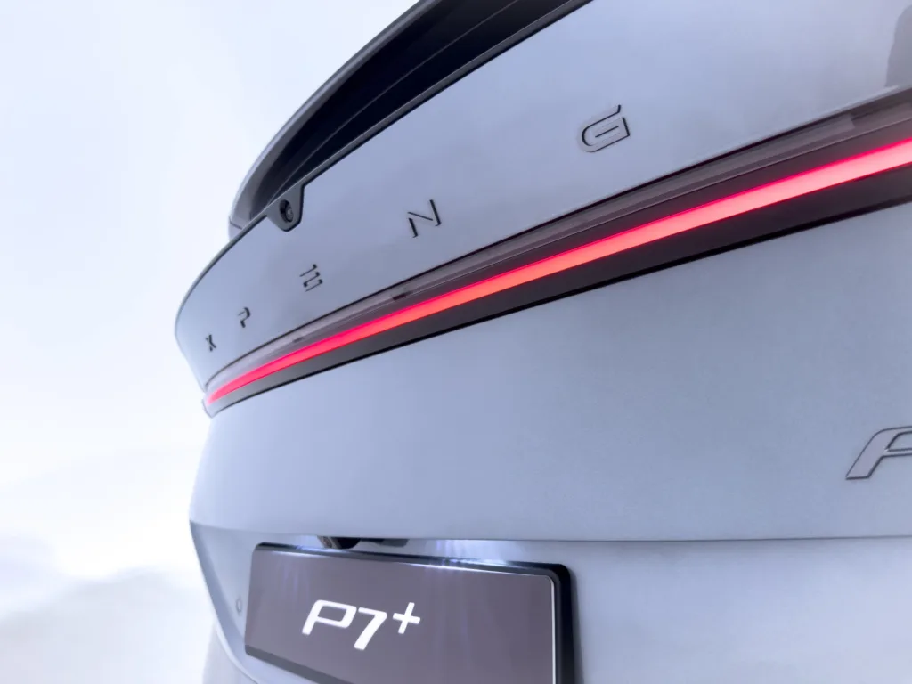 Xpeng P7+ zadebiutował w Polsce. Pięciometrowy liftback z Austrii, ma zmienić reguły gry w segmencie premium - XPENG P7 6