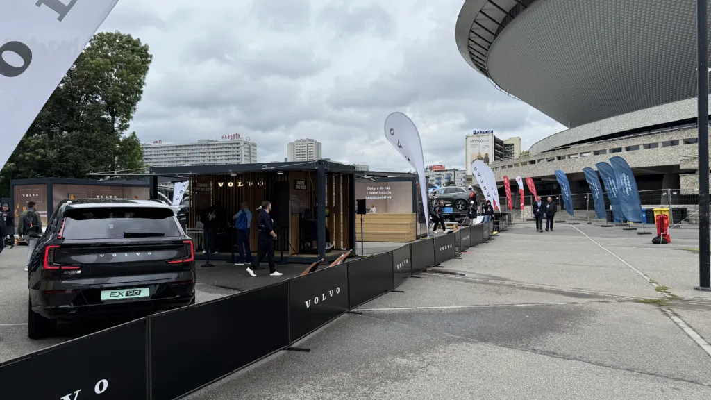 Studenci zaprojektują miejskie huby mobilności - image00032