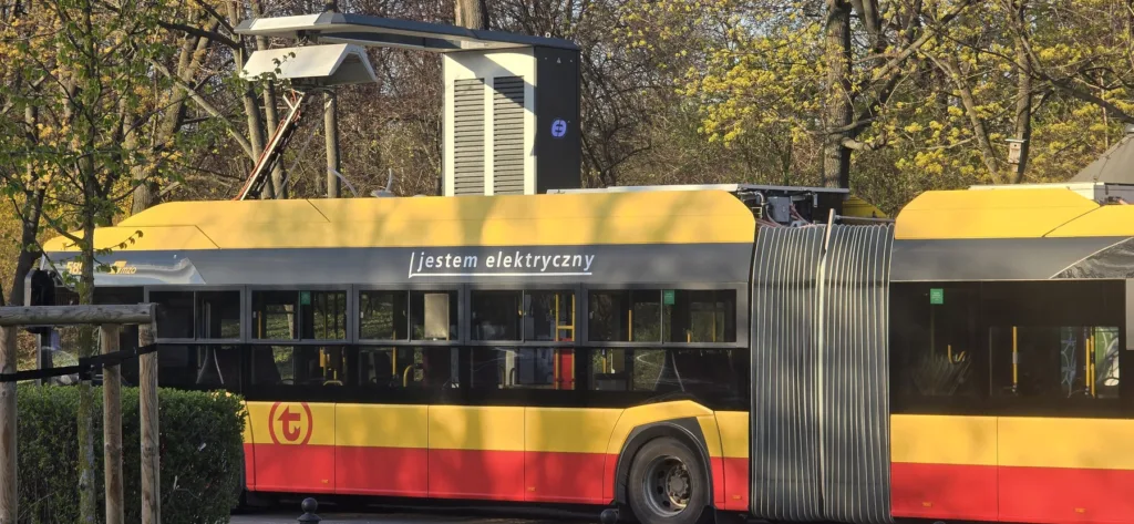 Strona główna Strona główna - Auta osobowe i uzytkowe BEV licznik 04 2026 1